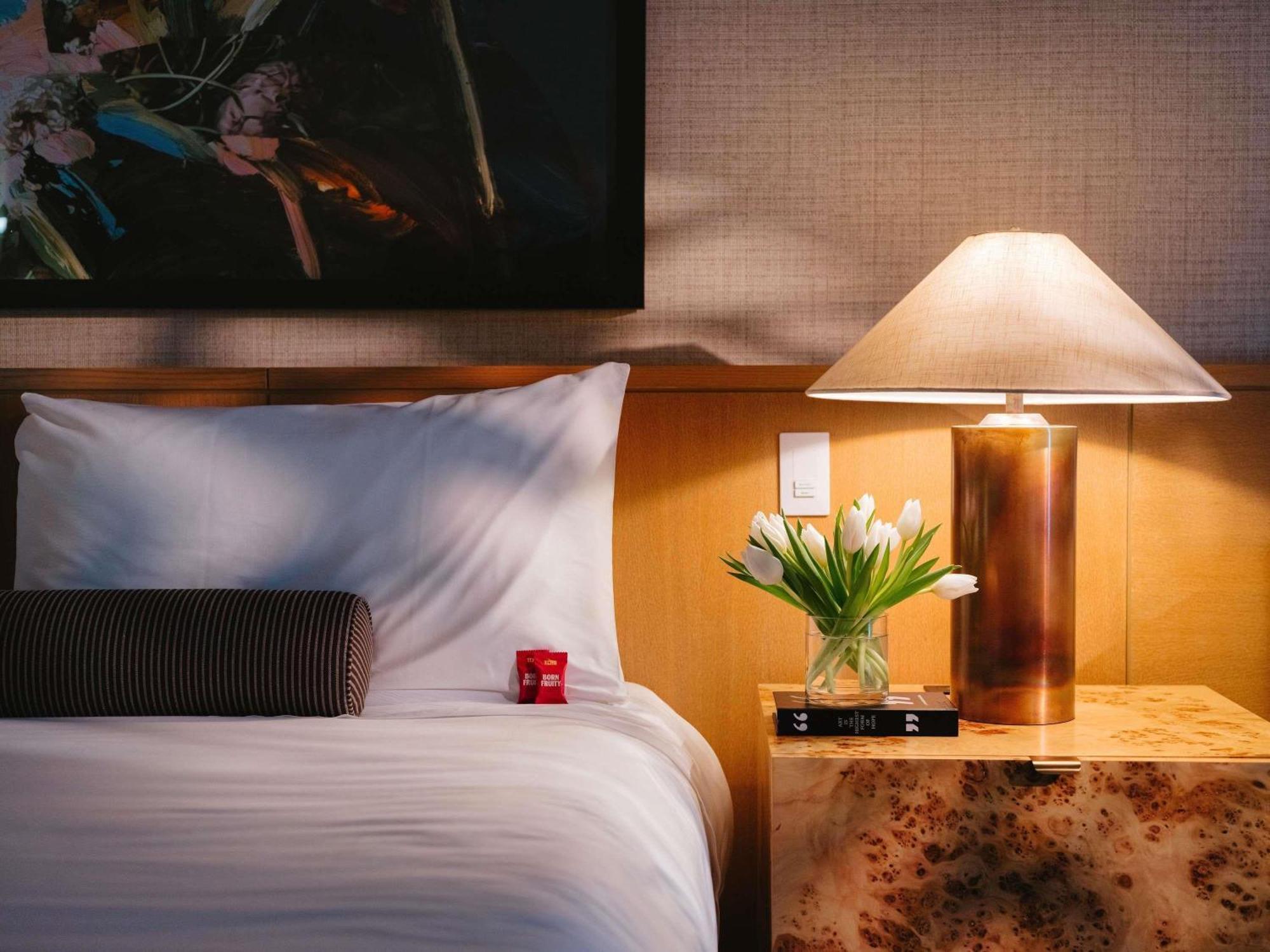 Deluxe King Room,1758563343:JPEG